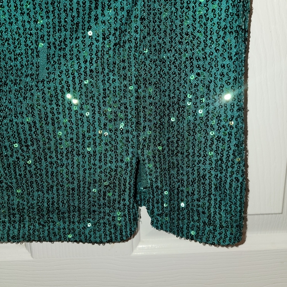 Emerald One-Shoulder Sequin Mini Dress - Picture 5 of 5